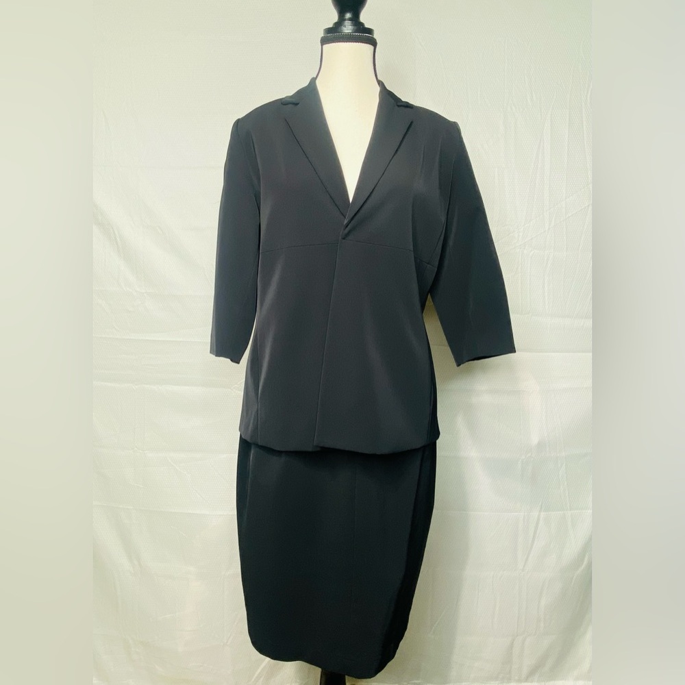 VALERIE STEVENS JACKET/SKIRT SUIT